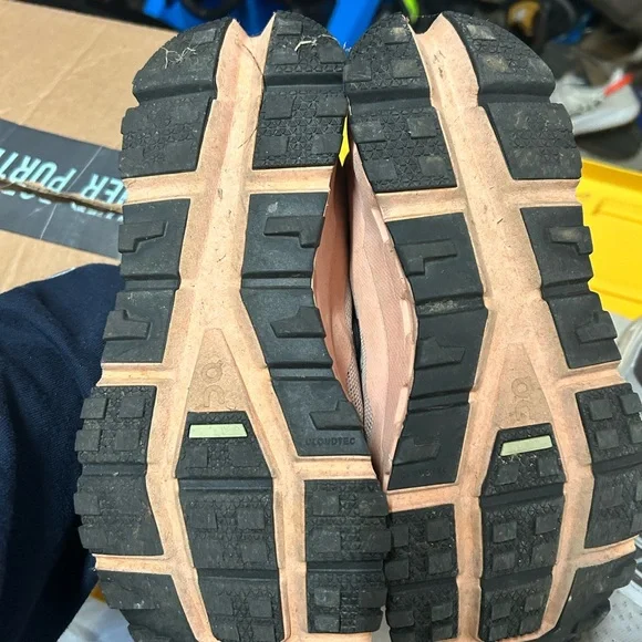 On Cloud ON Running Shoes in Pink and Gray - Picture 6 of 9